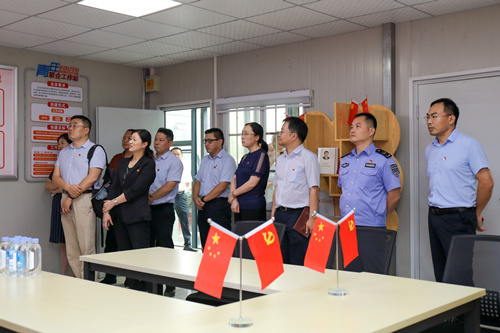 景王路跨青阳港大桥新建工程党群服务点揭牌暨党建联盟签约仪式_副本.jpg