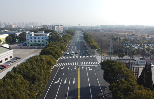 昆嘉路路面大修工程顺利完工_副本.jpg